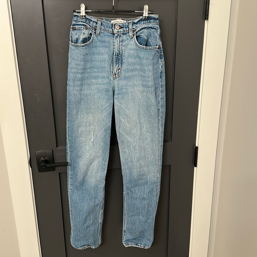 Abercrombie '90s Straight Ultra High Rise Curve Love